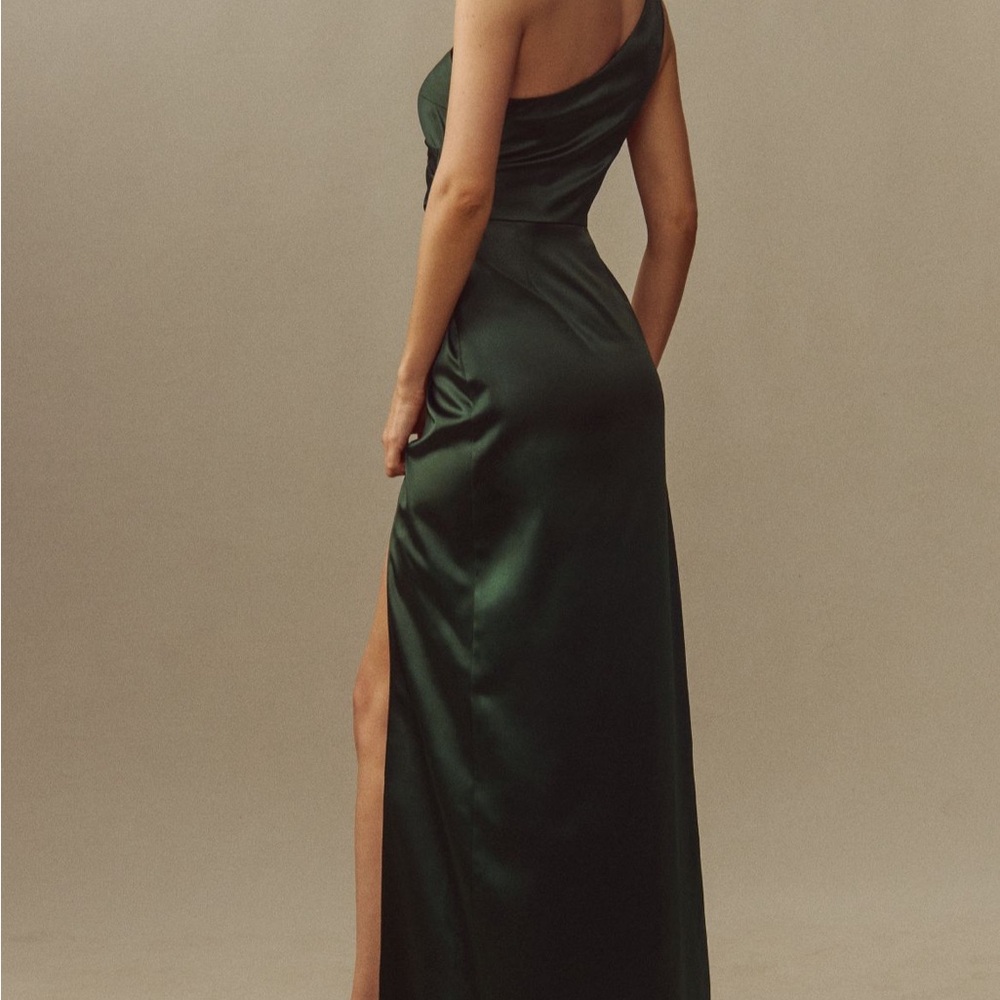 Anthropologie BHLDN Scottie One-Shoulder Satin Maxi Dress Forest Green size XS - Picture 2 of 10